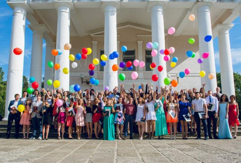 В Дзержинске состоялась торжественная церемония вручения дипломов выпускникам СПО