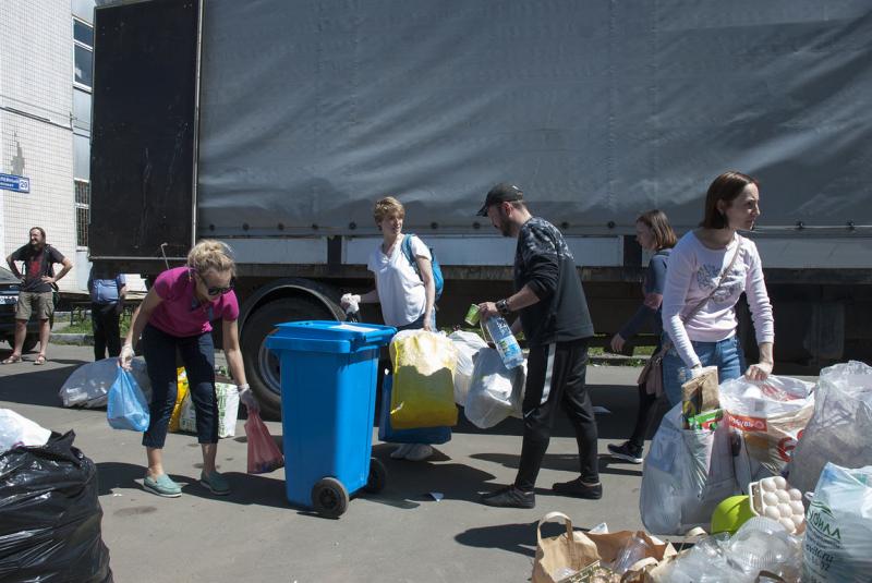 Около трех тонн мусора собрали участники акции по раздельному сбору отходов в Реутове