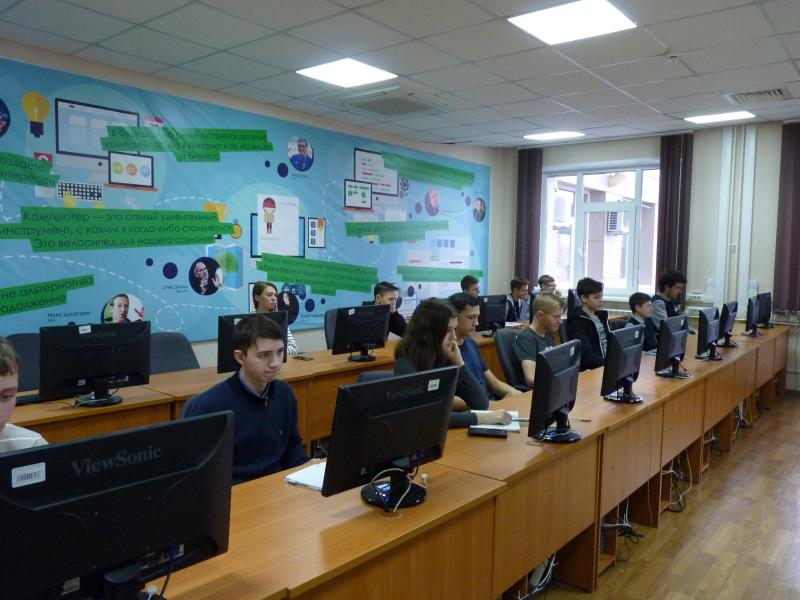 Школа программистов ХГУ открывает двери для старшеклассников