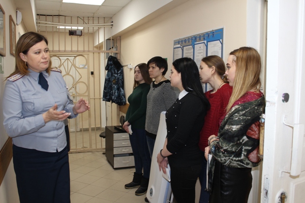ИК-1 УФСИН России по Костромской области посетили студенты медицинского колледжа