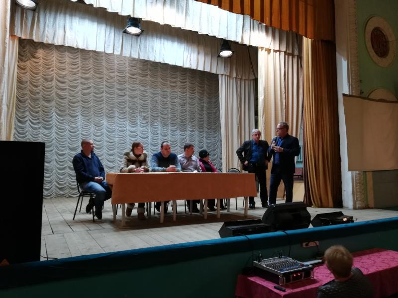 Воронежские активисты ОНФ помогли жителям поселка Стрелица решить проблему начисления двойных платежей за услуги ЖКХ