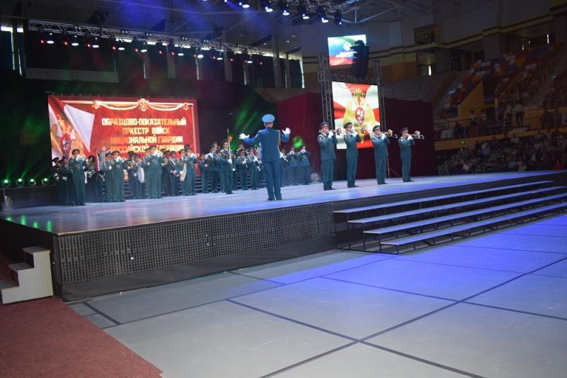 Образцово-показательный оркестр Росгвардии выступил на концерте, посвященном Дню единства народов Дагестана
