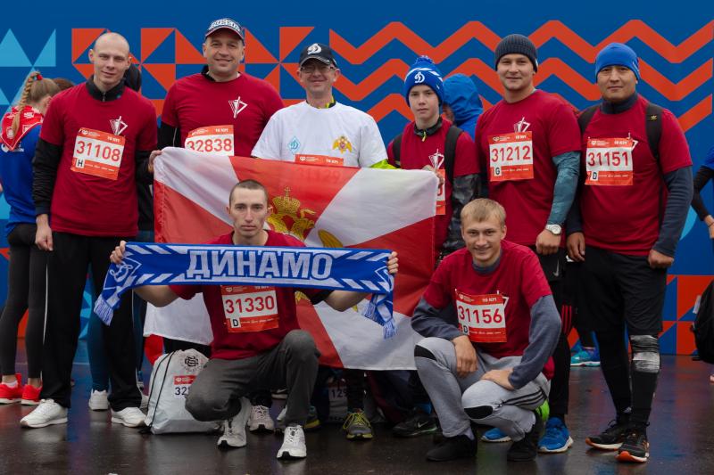 Военнослужащие Росгвардии приняли участие в Московском марафоне