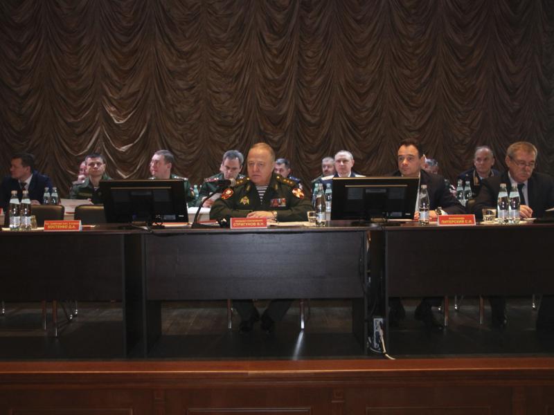 Командующий Сибирским округом Росгвардии подвел итоги служебно-боевой деятельности объединения на расширенном заседании военного совета