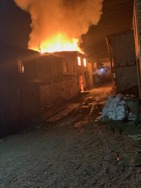 Пожар в ГК «Лесной» , сгорели полностью 2 Этажа. Фото и видео с места.