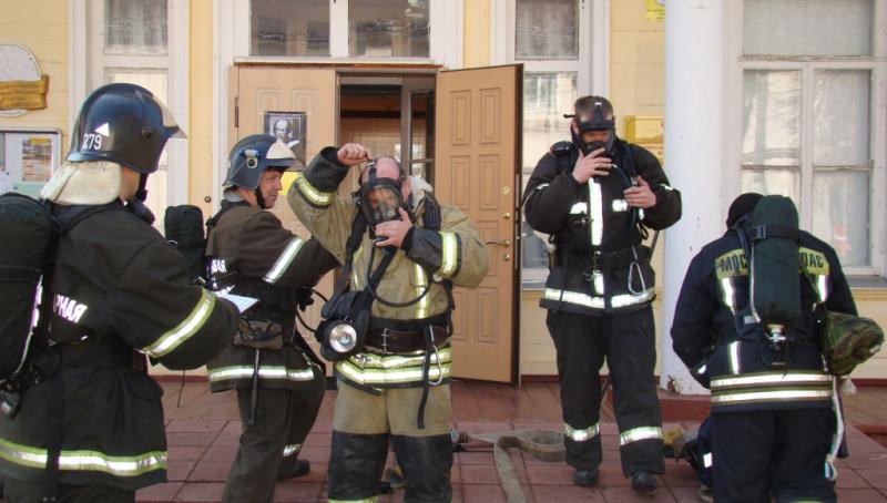 Пожарные тактические занятия прошли в помещении «Фряновском краеведческом музее» расположенном в усадьбе Фряново.