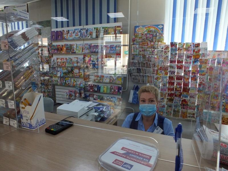В почтовых отделениях Красноярского края установили защитные барьеры
