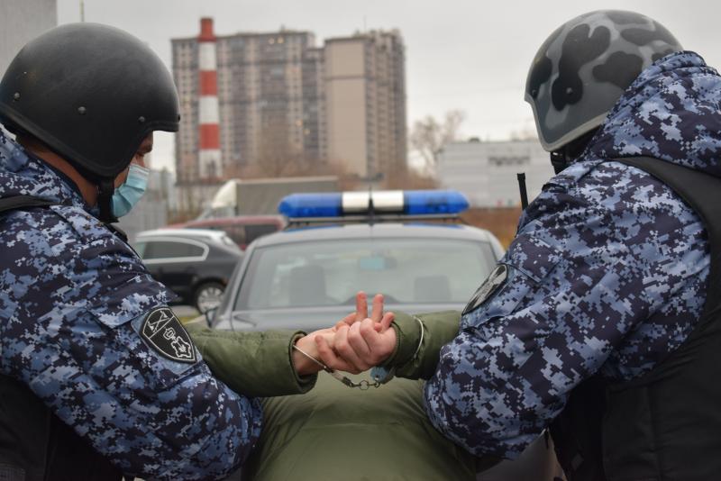 Росгвардейцами задержан житель г. Лысково по подозрению в хищении электроинструментов из пункта приема металла