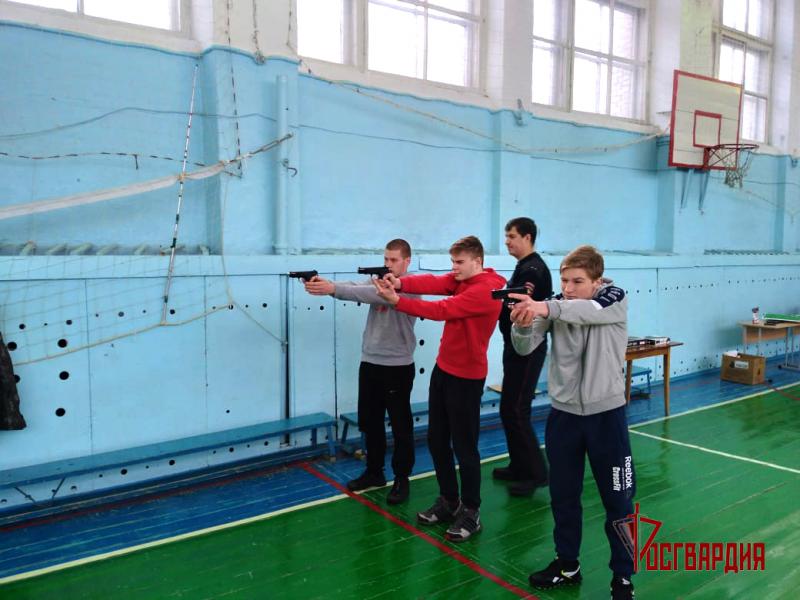 На Южном Урале ветераны СОБР провели соревнования по страйкболу для школьников, посвященные Дню защитника Отечества