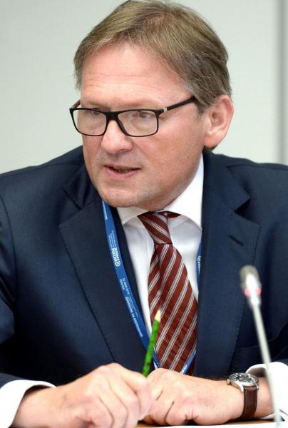 Ростовский губернатор рассказал Титову о поддержке аксайских торговцев