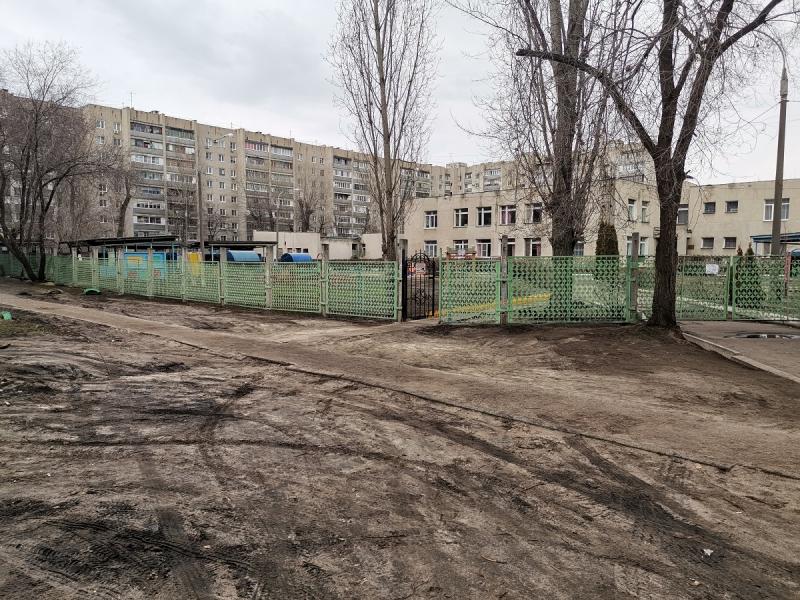 Власти Воронежа запланировали ремонт разбитых тротуаров в микрорайоне ВАИ
