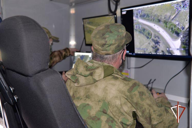 Подразделения Уральского округа Росгвардии, эксплуатирующие беспилотные летательные аппараты, выполнили задачи в рамках оперативно-стратегического учения «Заслон 2021»