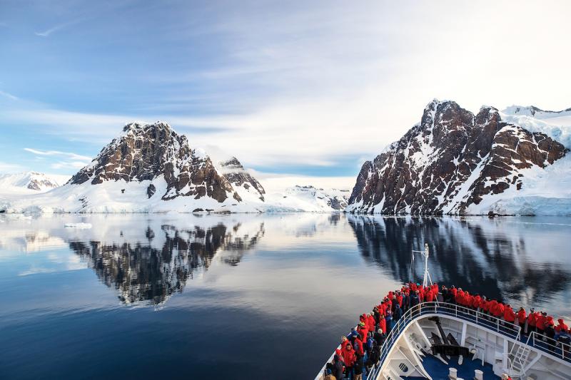 Антарктические приключения на кораблях Silversea
