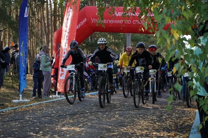 Традиционная «Велогонка опавших листьев» в Троицке прошла при поддержке компании ROCKWOOL