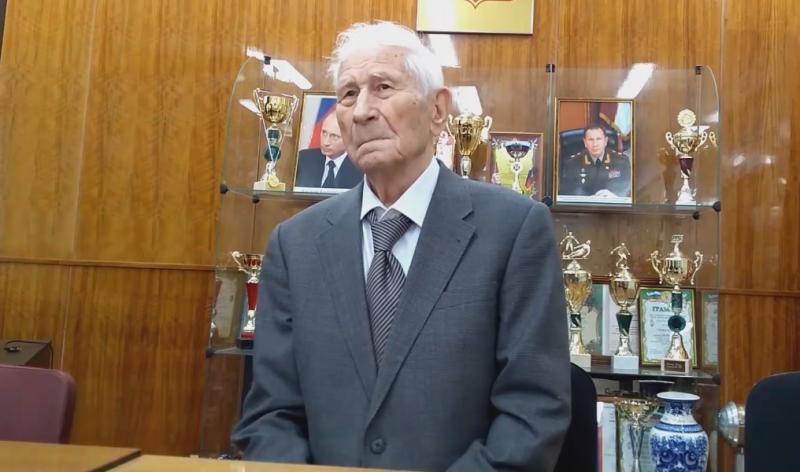 Ветеран Великой Отечественной войны побывал в гостях у столичных росгвардейцев