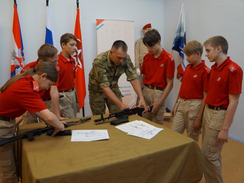Офицер Росгвардии подготовил северских учеников подшефной школы к военно-спортивной игре «Орленок»