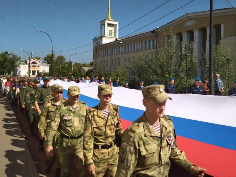 Росгвардейцы Приангарья приняли участие в праздновании Дня государственного флага Российской Федерации