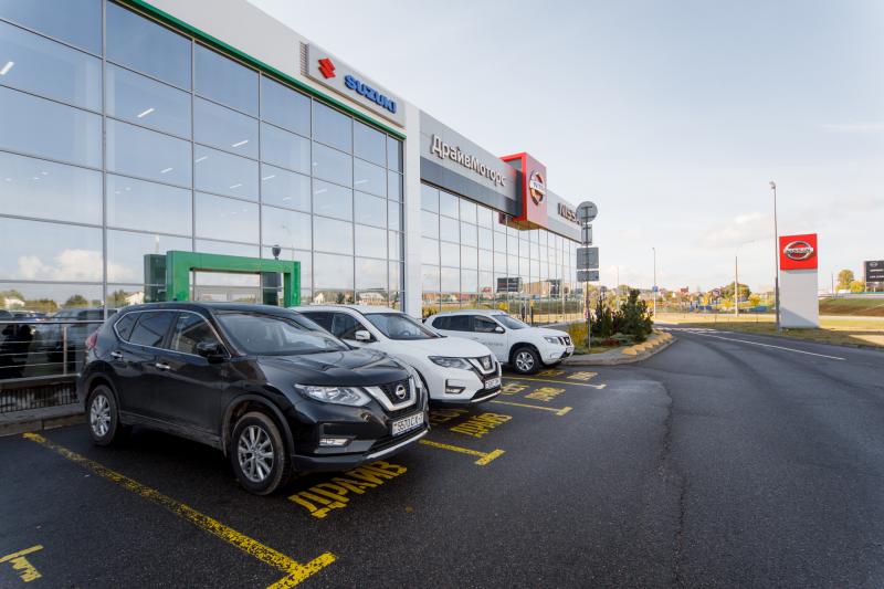 В Беларуси запустили продажи «почти новых» Nissan и Skoda. С гарантией и на треть дешевле