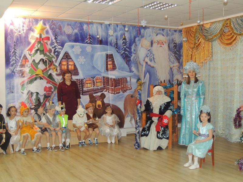 Отдел вневедомственной охраны города Мелеуза поздравил детей из детского дома с Новым годом