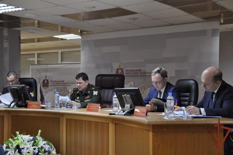 В Уральском округе Росгвардии состоялось заседание оперативного штаба