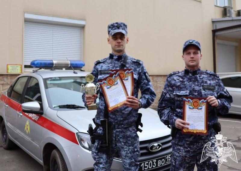 В Ярославле среди сотрудников вневедомственной охраны прошел конкурс профессионального мастерства