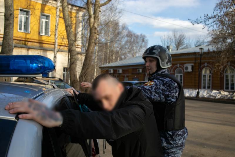 В Кирово-Чепецке росгвардейцы задержали подозреваемого в нанесении побоев