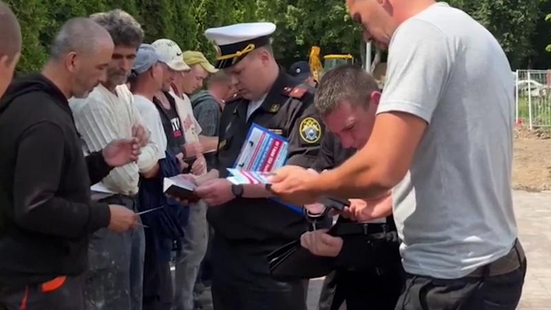 Военными следователями Балтийского флота выявлено 14 экс-мигрантов не состоящих на воинском учете