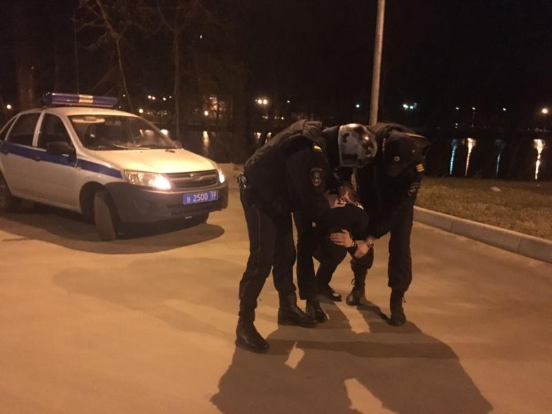 В Московской области сотрудники вневедомственной охраны Росгвардии задержали подозреваемого в угоне автомобиля
